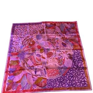 HERMES
Cyclamen/Violet/Rouge Silk Chacun Fait Son Nid Square Scarf